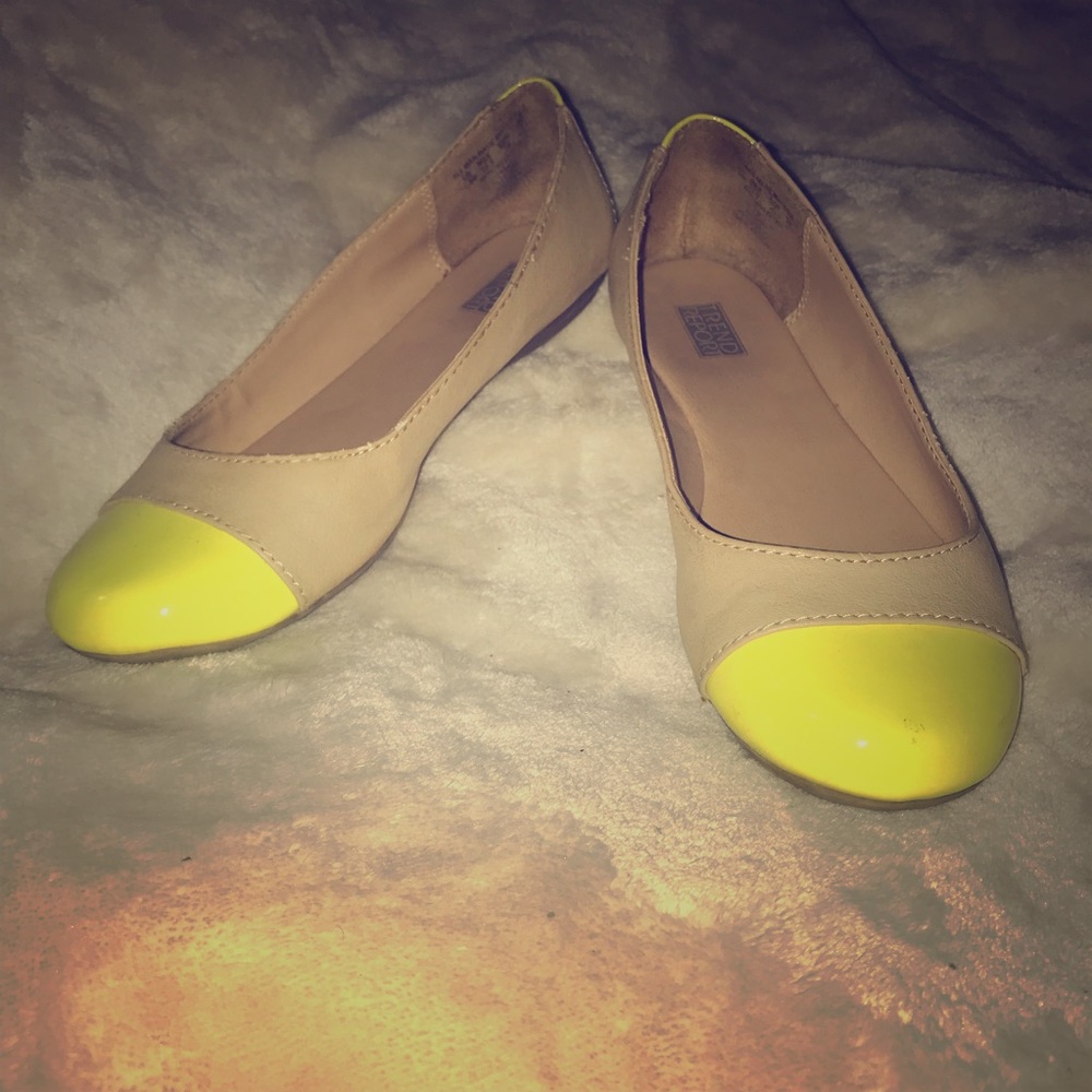 Trend Report Two-Tone Ballet Flats